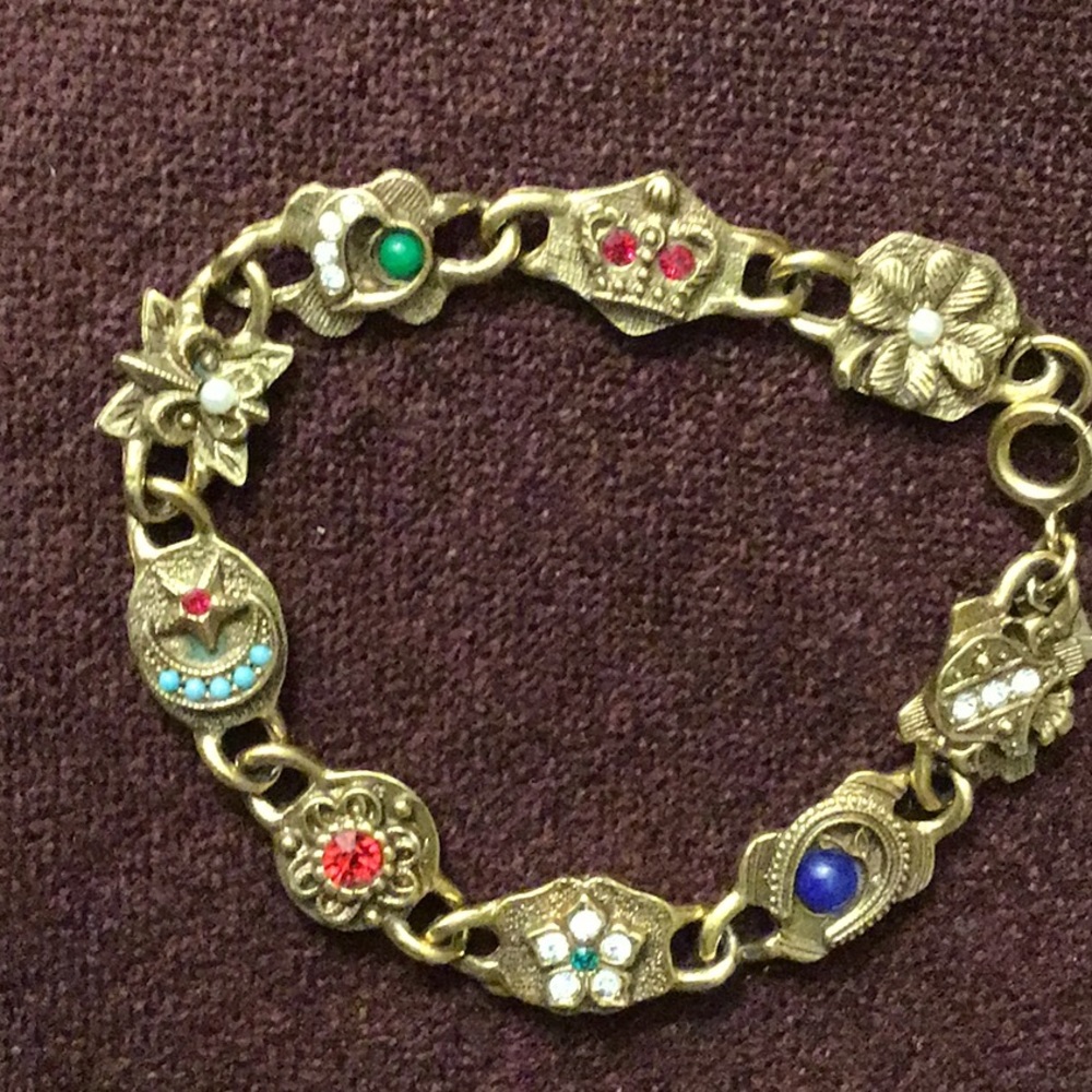 Bracelet